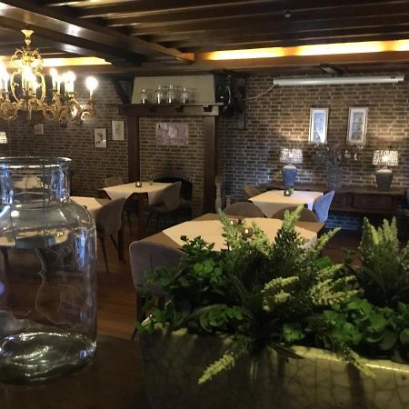 Hotel Steensel Eksteriør bilde