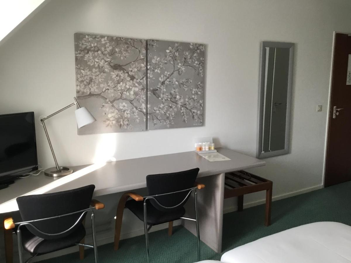 Hotel Steensel Eksteriør bilde