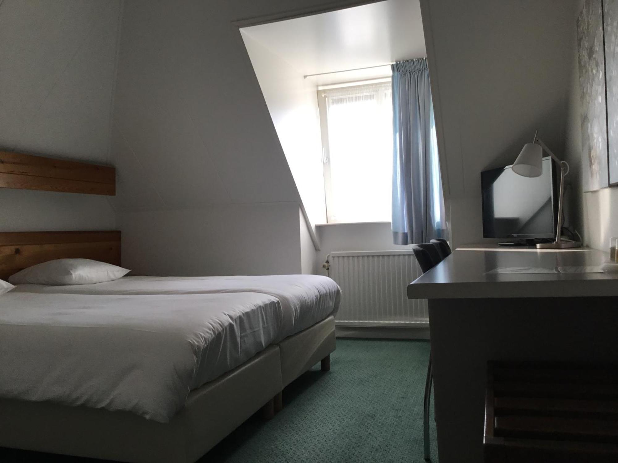 Hotel Steensel Eksteriør bilde