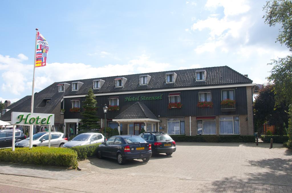Hotel Steensel Eksteriør bilde